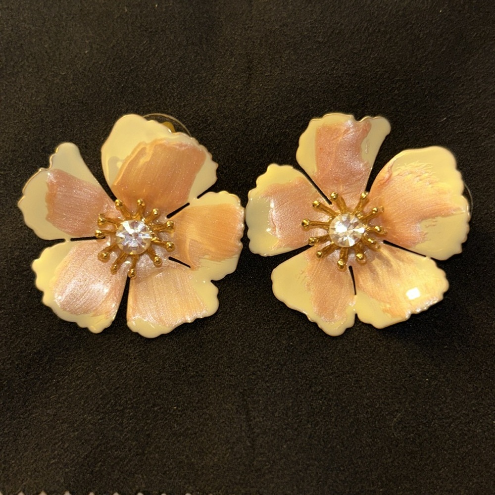 Eye Candy Los Angeles Floral Enamel Earrings